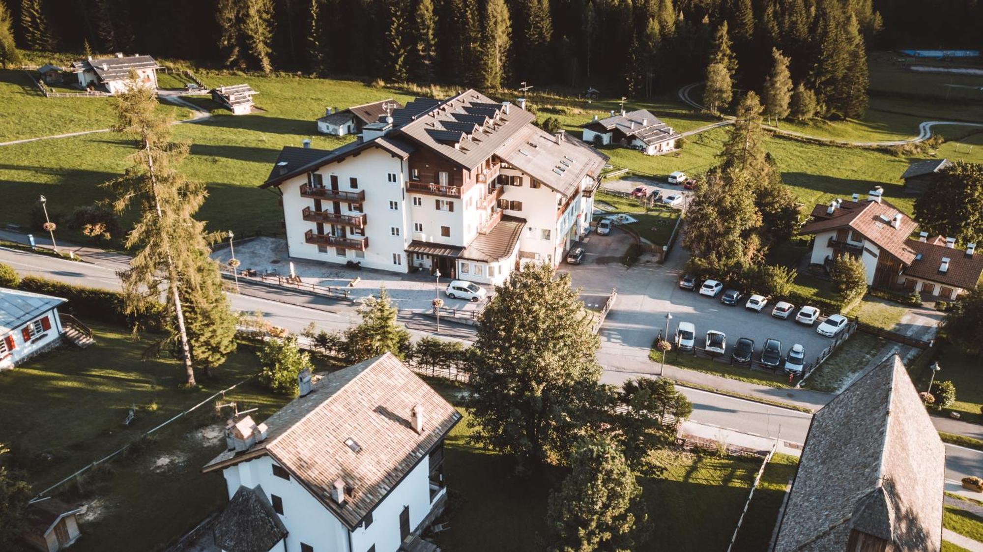 Hotel Bellamonte 普雷达佐 外观 照片